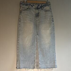 Gap Denim Jean Midi Skirt Frayed Hem Sz 4/27” Light Wash